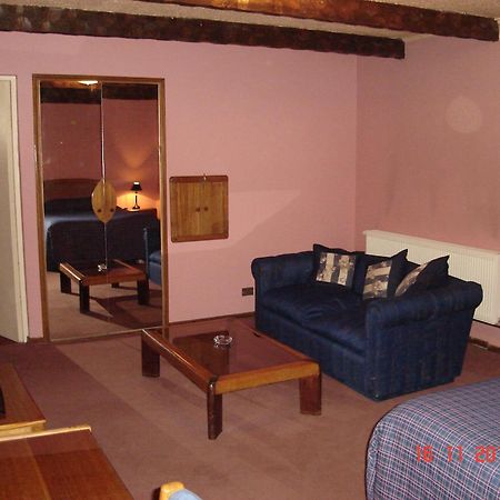 Chillán Hotel Alicante الغرفة الصورة