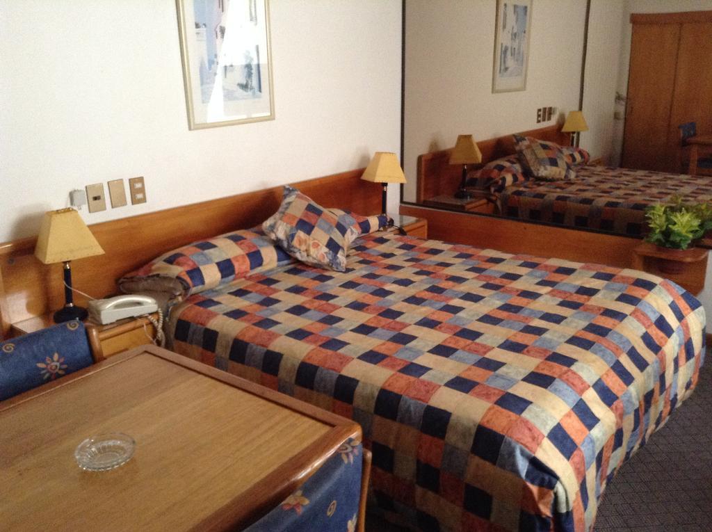 Chillán Hotel Alicante الغرفة الصورة